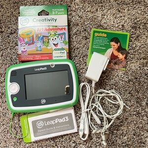 Leap pad 3 - brand new, never used.  No box.  Comes with all accessories.